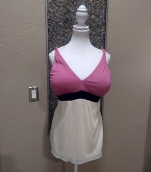 Vintage Velvet Brand 'Lexa' Sleeveless Swing Top in Pink & Cream with Navy Trim